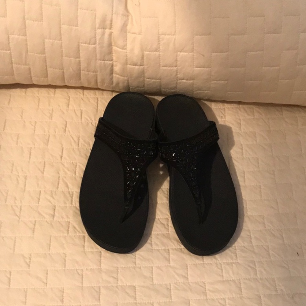 NWOT black Fitflops